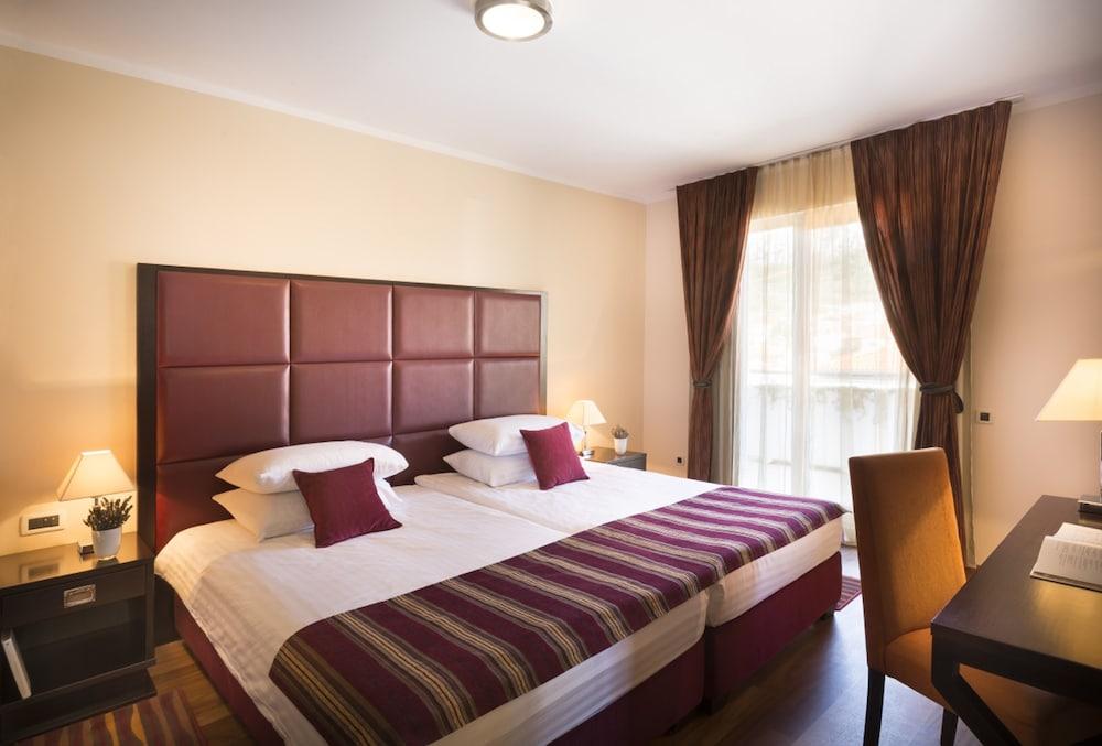 Valamar Atrium Residence Baška Eksteriør bilde