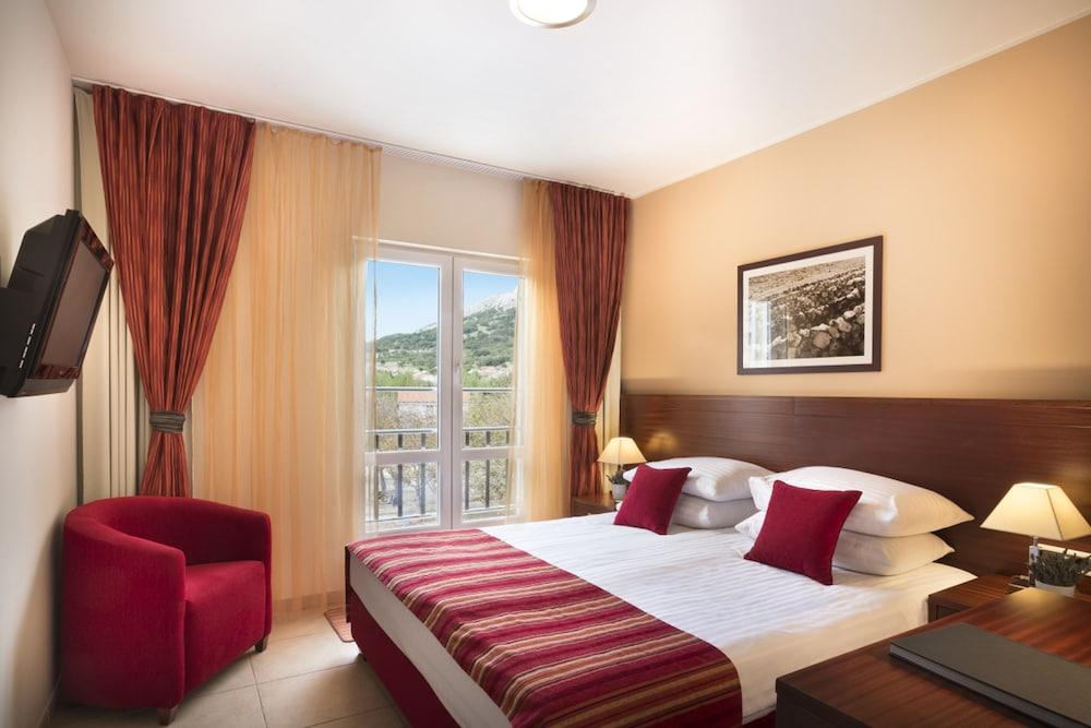Valamar Atrium Residence Baška Eksteriør bilde