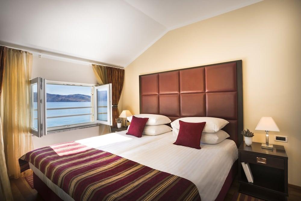 Valamar Atrium Residence Baška Eksteriør bilde