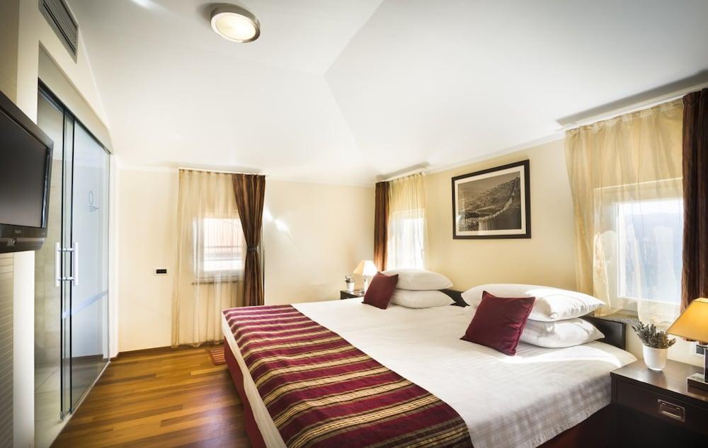 Valamar Atrium Residence Baška Eksteriør bilde
